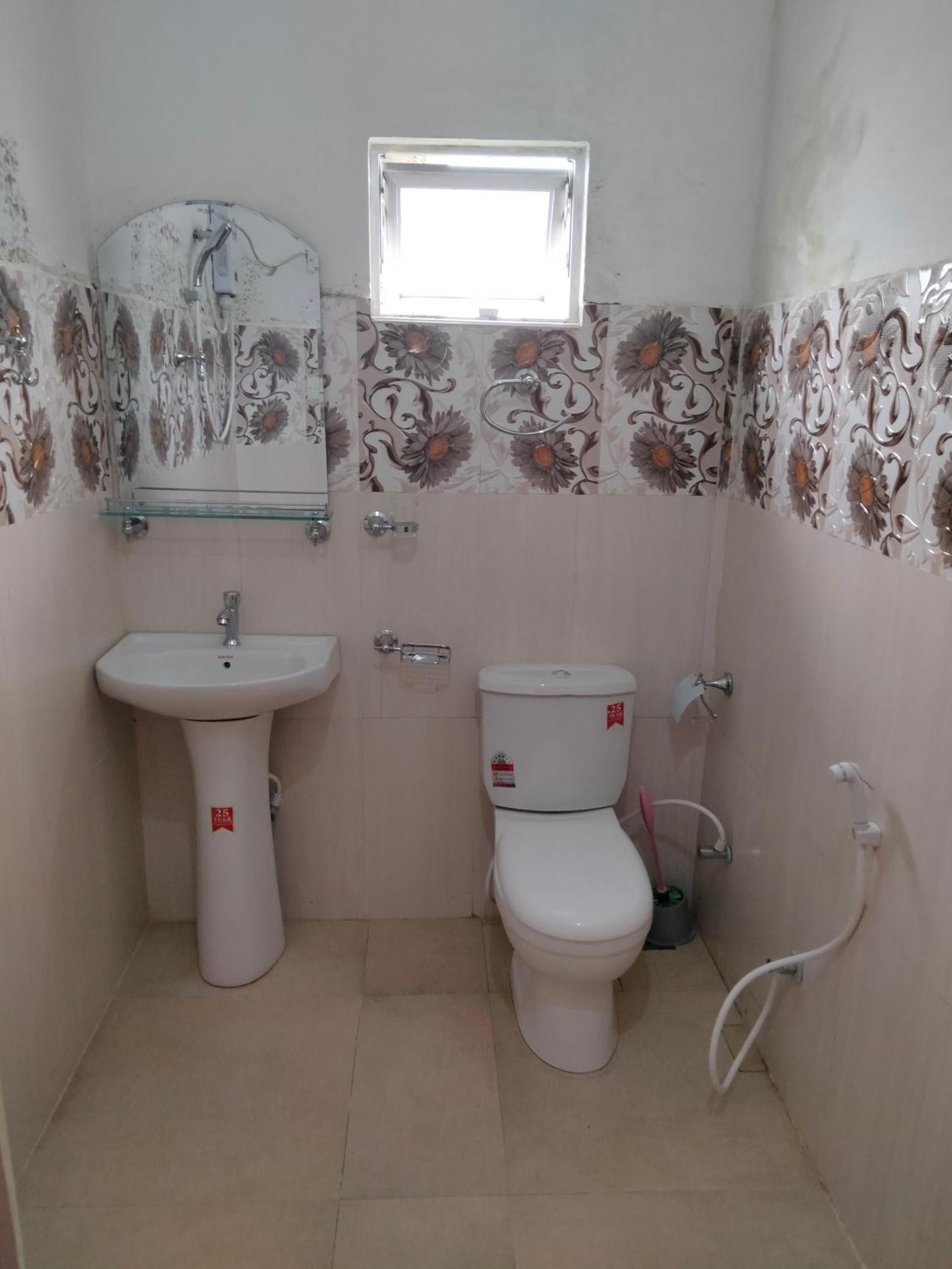 La Rose Guest House ヌワラ・エリヤ 部屋 写真